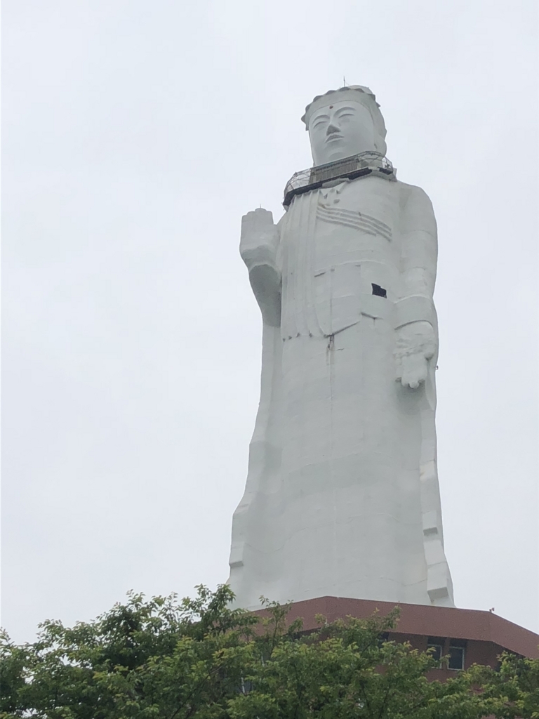 兵庫県淡路島 B級スポット 廃墟と化した巨大な仏像 世界平和大観音像 には隠された歴史があった 海を一点に眺める仏像が不気味です ぽんたまんれこーど 兵庫県淡路島 B級スポット 廃墟と化した巨大な仏像 世界平和大観音像 には隠された歴史があった 海を一点に眺める仏像が不気味です ぽんたまんれこーど