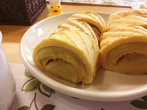 抹茶餡のロールケーキ