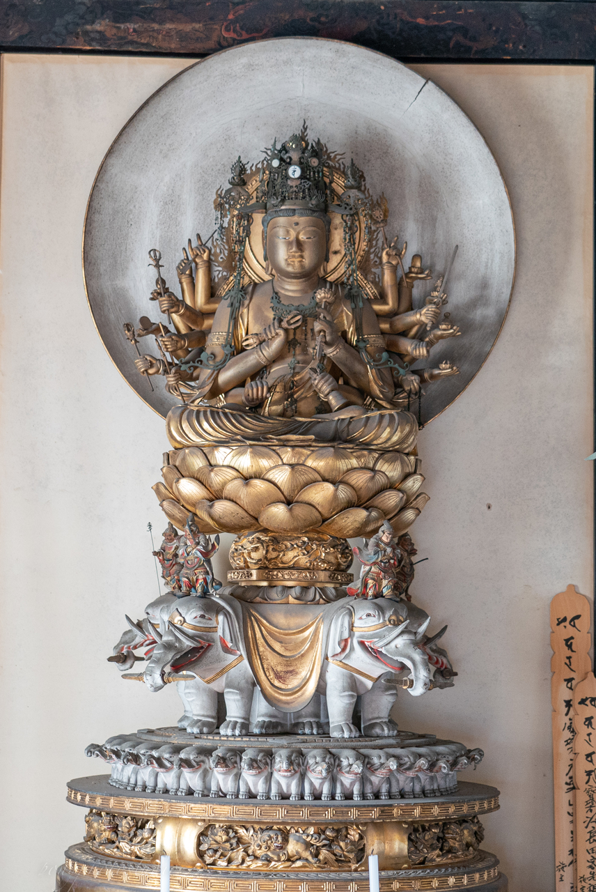 専用　極上　特大観音像　55cm 1821g 東け8-0104 ⭐︎げ 仏像探検【2】高野山真言宗「長岳寺」〜珍しい仏像がたくさんあった