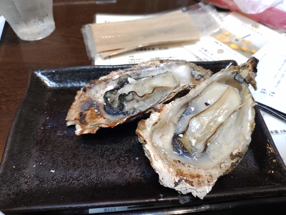 宮島・牡蠣屋の焼き牡蠣