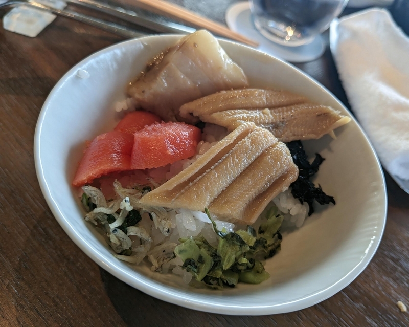 リッツカールトン福岡　クラブラウンジ　朝食食べてみた　ドンブリ