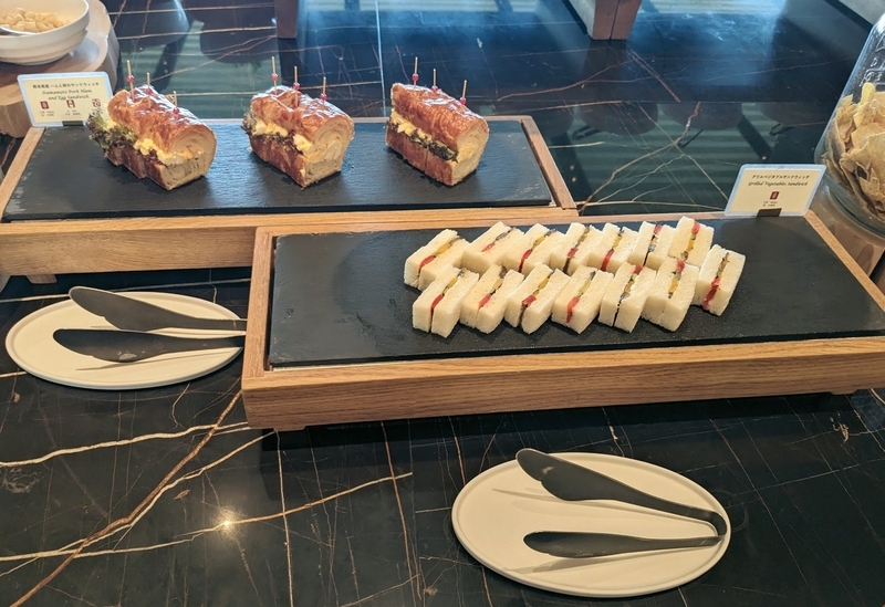 リッツカールトン福岡　クラブラウンジ　ランチ　サンドイッチ