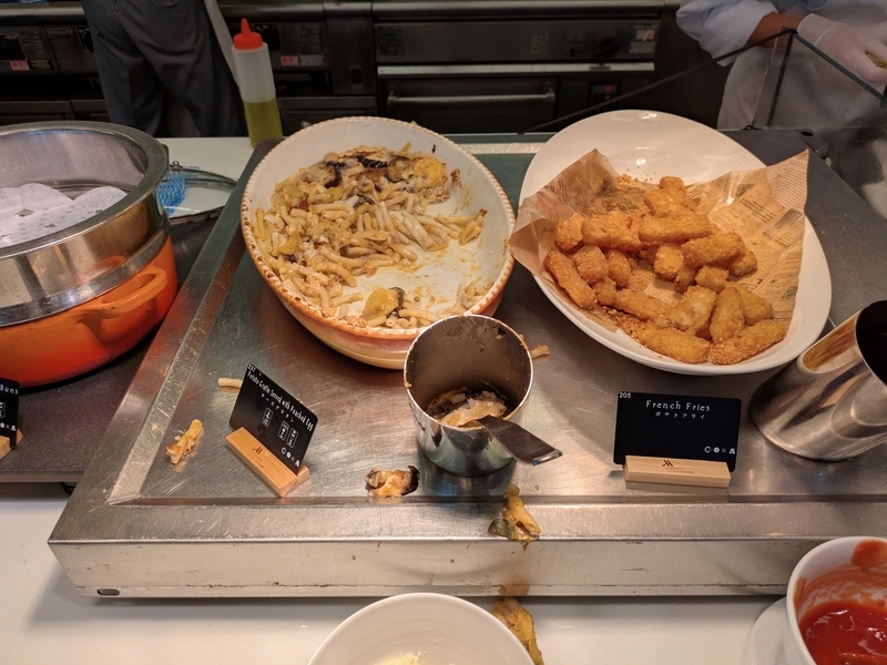 大阪マリオット都ホテル　朝食　ポテトフライやグラタン