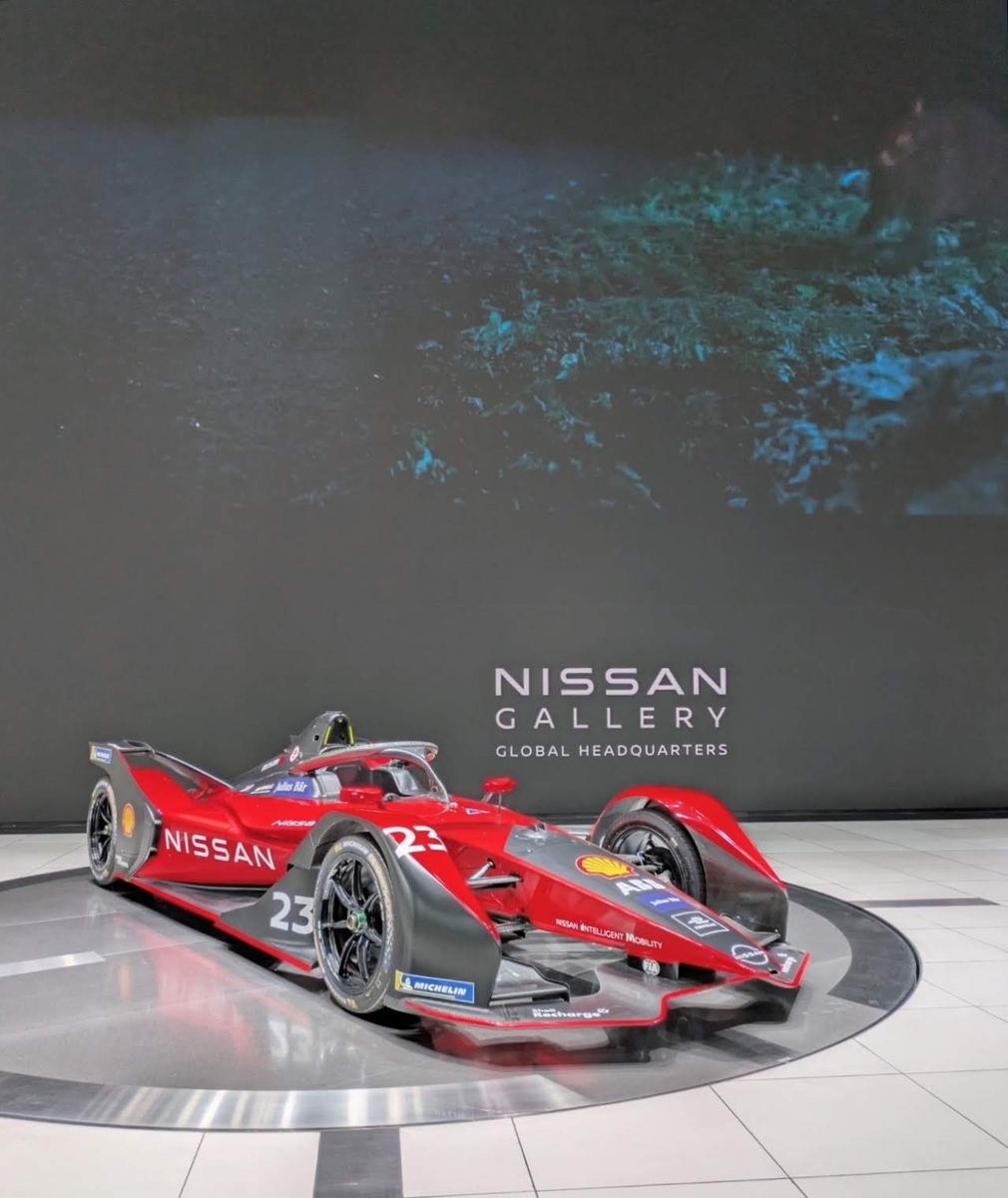日産グローバル本社ギャラリー メインステージ 展示