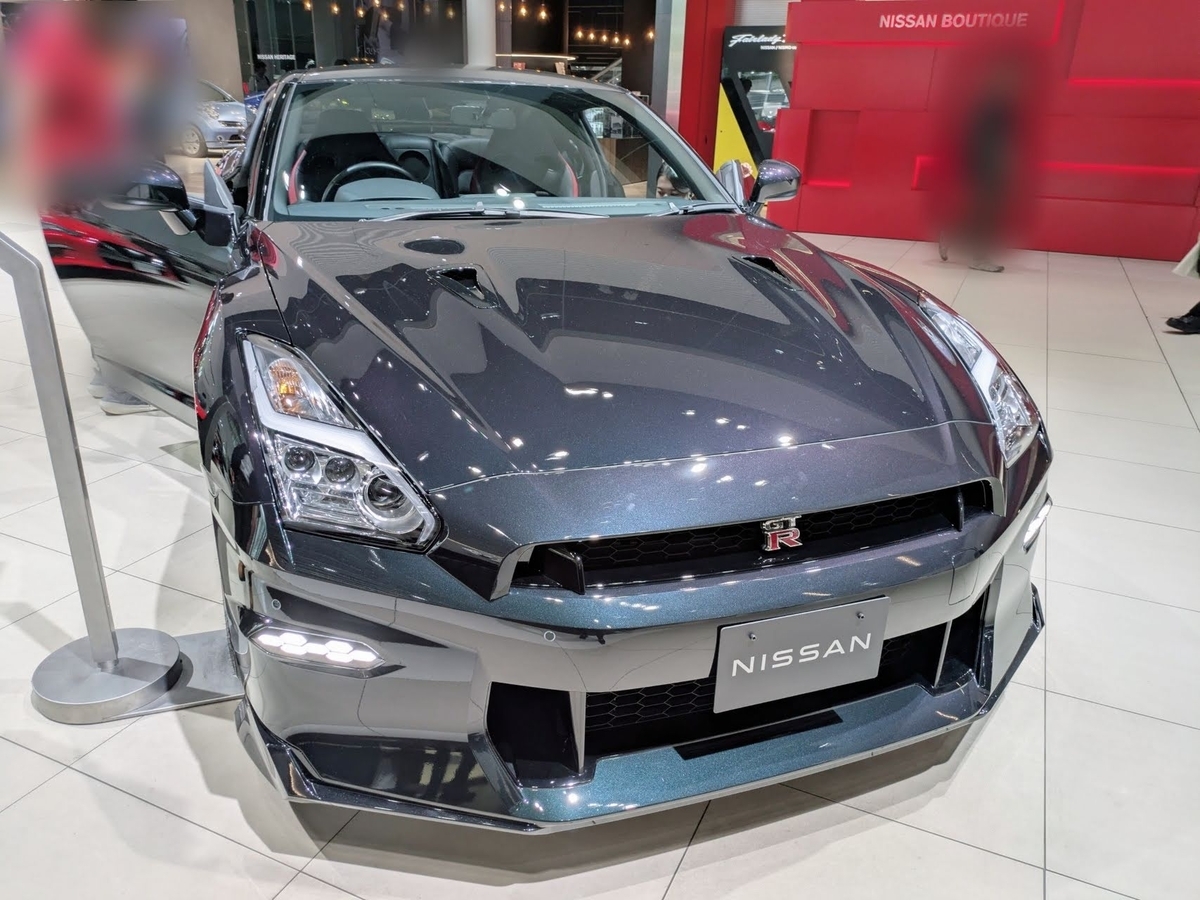 日産 グローバル本社ギャラリー R35
