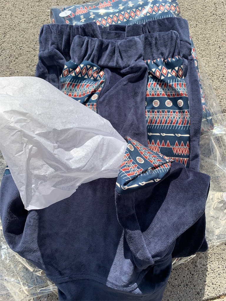 美品⭐︎希少 米津玄師 2020 TOUR HYPE セットアップ Lベロア 美品 美品 米津玄師 2020 TOUR HYPE セットアップ M ベロア