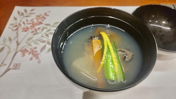牡蠣のすまし汁の写真