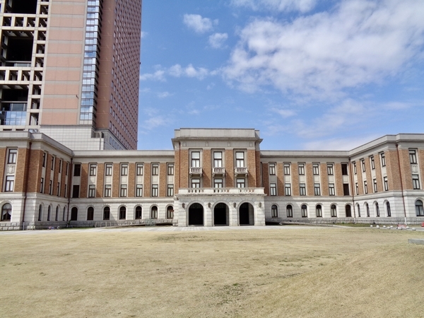 群馬県庁本庁舎の写真。