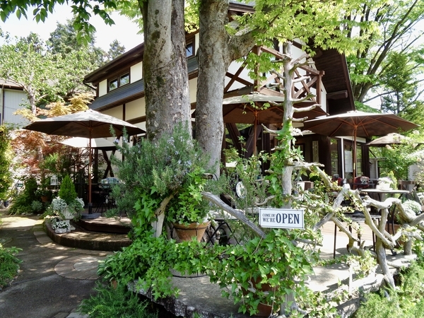 青梅「Tea Room」の外観写真