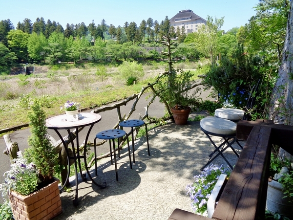 Tea Room のテラス席の写真