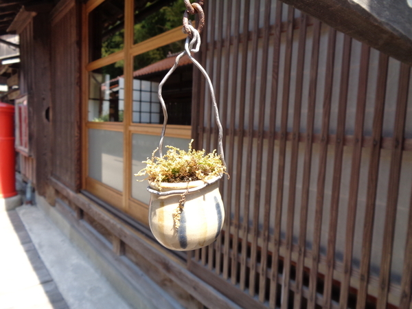 カフェ群言堂の軒先を撮った写真