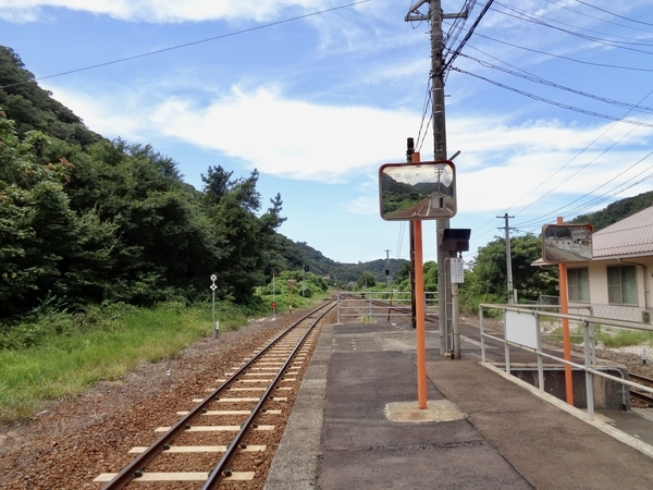温泉津駅ボームの写真