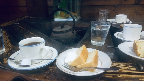 西荻「物豆奇」店内の写真