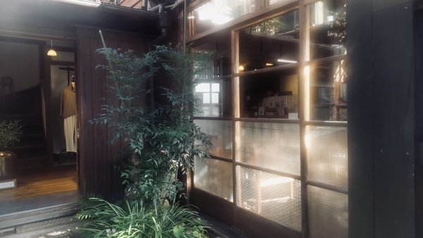 群言堂の建物の写真