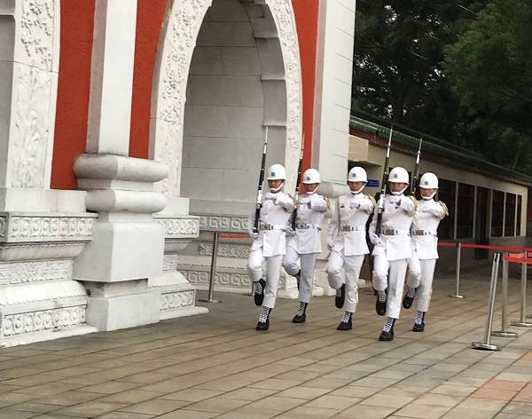 f:id:pop-ran:20180928224216j:plain f:id:pop-ran:20180928224216j:plain