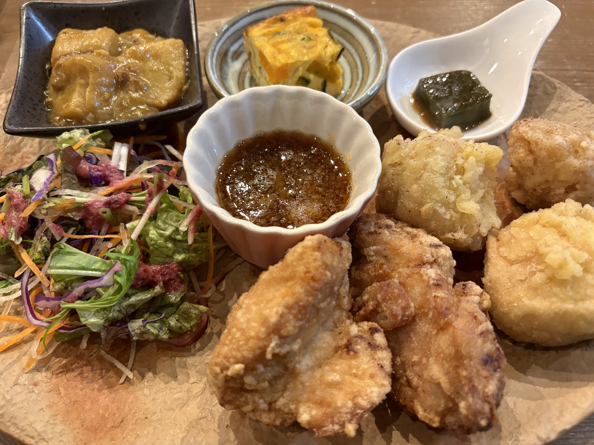 竜田揚げとソイミートのランチ