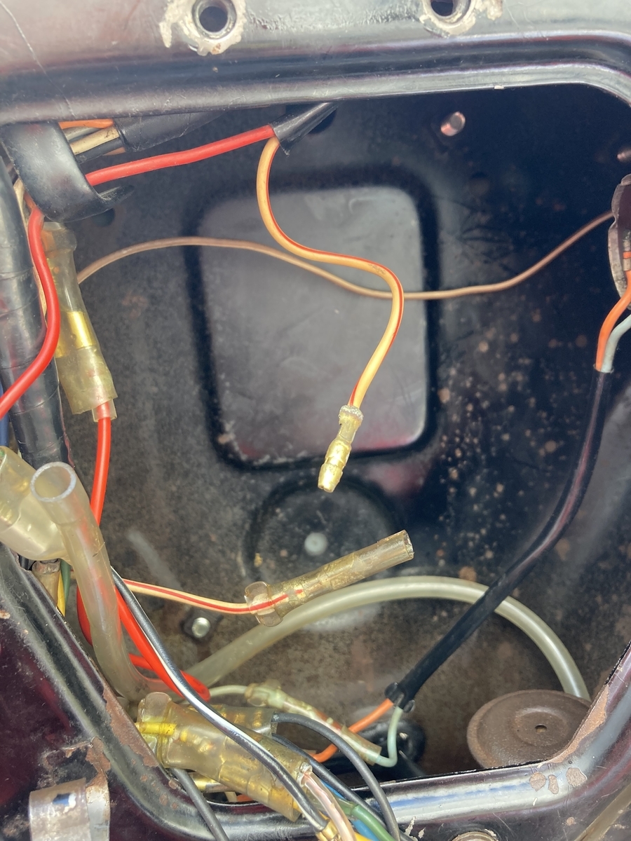 配線 中級】ライブディオにリアスポイラーを取り付けてZXにする | 藤沢市の