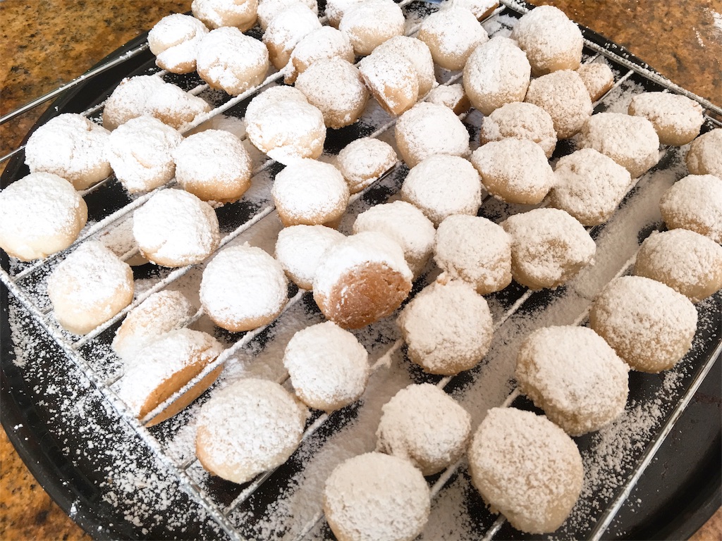 My mom's Snowball Cookies Recipe