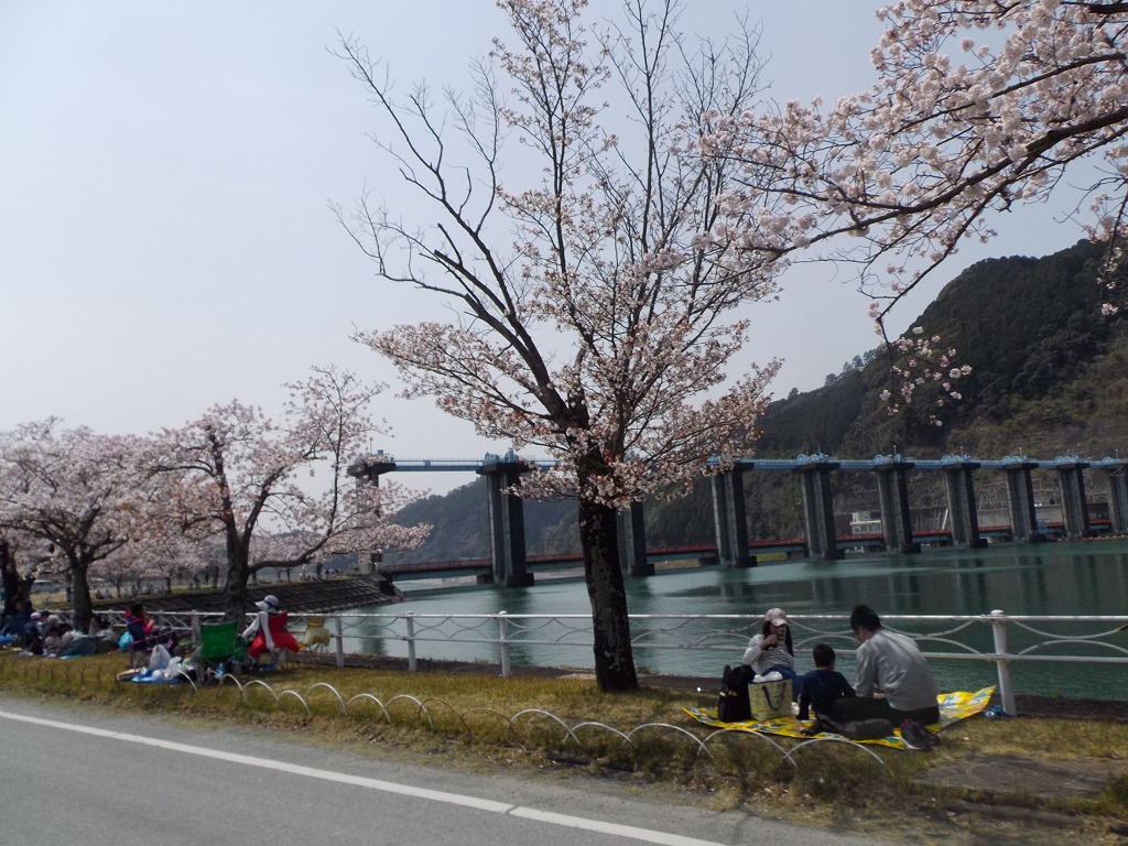 f:id:poseidonttzr:20190426113819j:plain f:id:poseidonttzr:20190426113819j:plain
