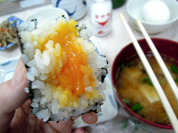 筋子 うにくらげ 卵黄の醤油漬け 大塚のおにぎり専門店 ぼんご に行ってきた ぐるなび みんなのごはん