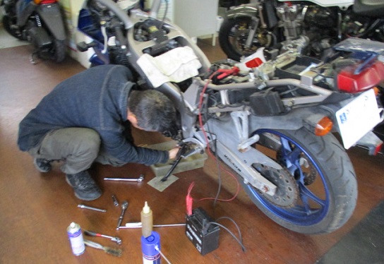 たまにしか乗らない車にオイール１はオススメ。ドライスタートの問題解消 RIDE HI は3-44、皆さまのお越しをお待ちしています！【イベント