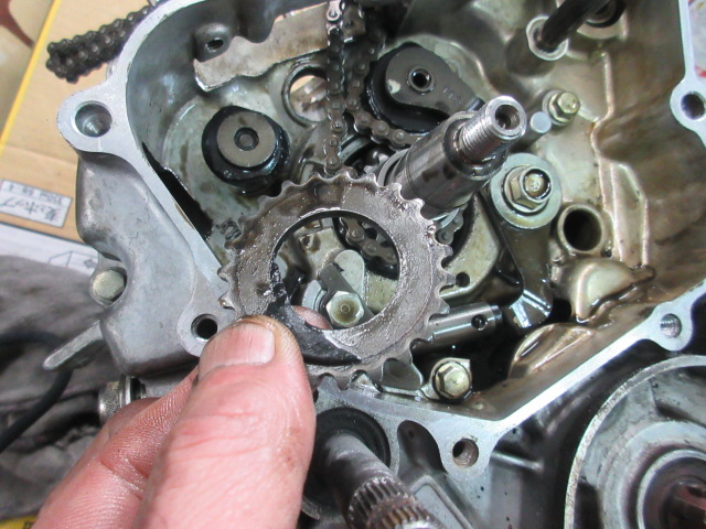 スーパーカブエンジンさらに深部へ - POWER STATION STAFFのつれづれ日記