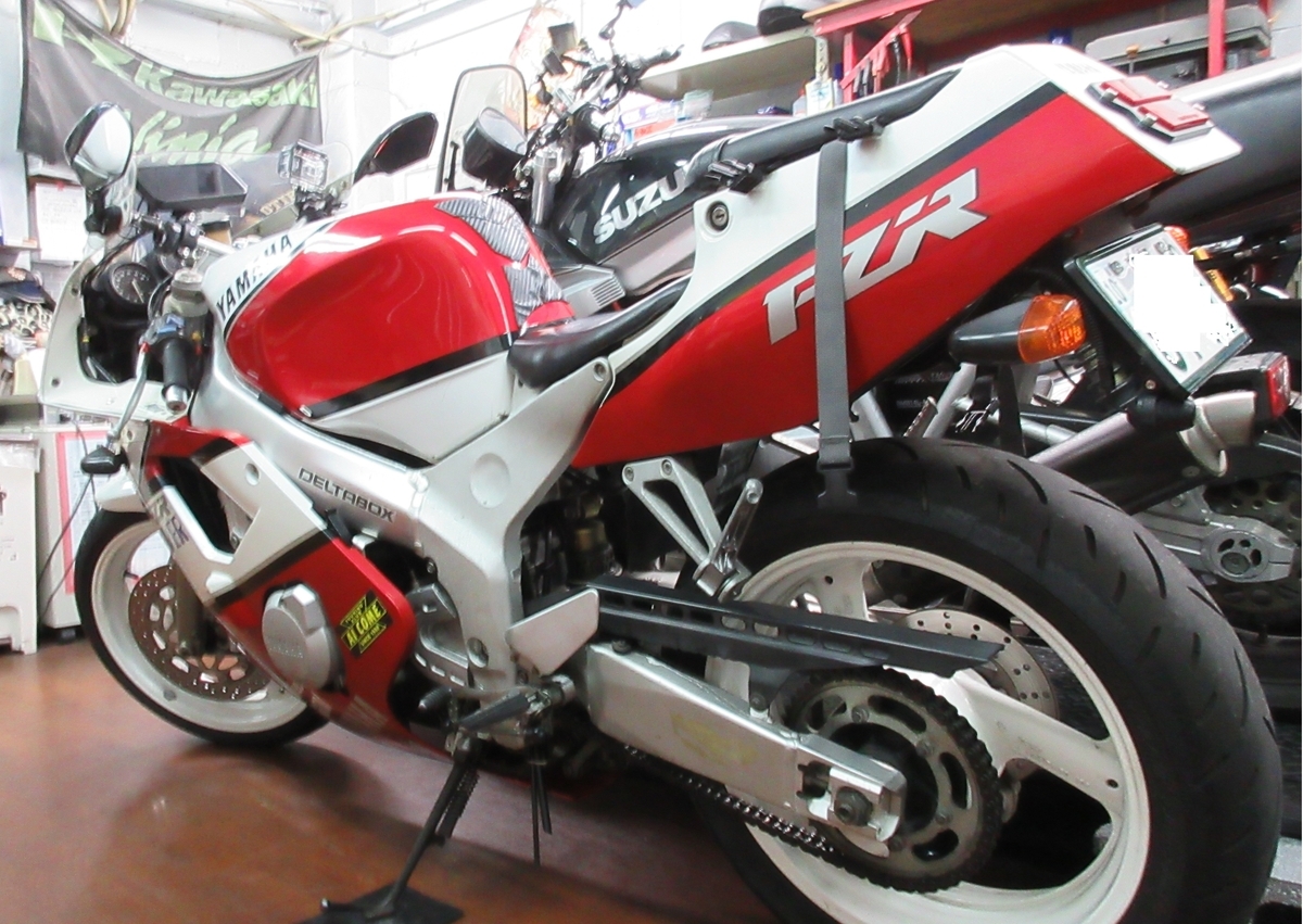 FZR400RR、乗ってみた - POWER STATION STAFFのつれづれ日記