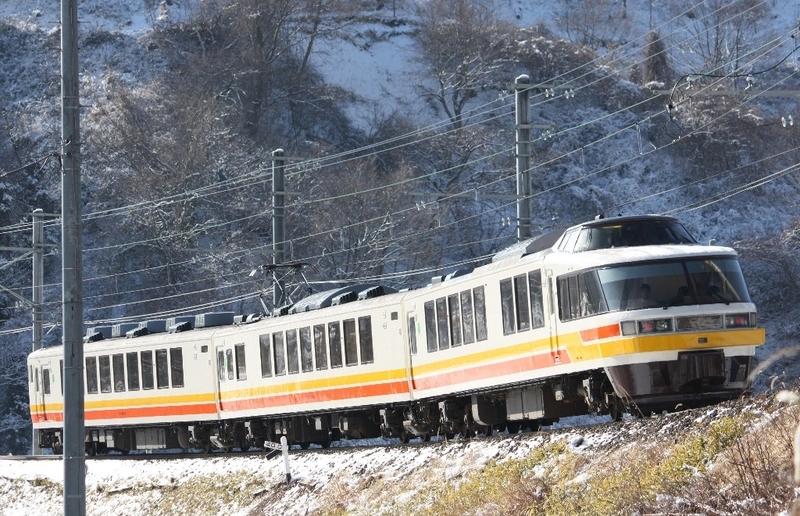 KATO パノラマエクスプレスアルプス 入線 - 休日の屋根裏