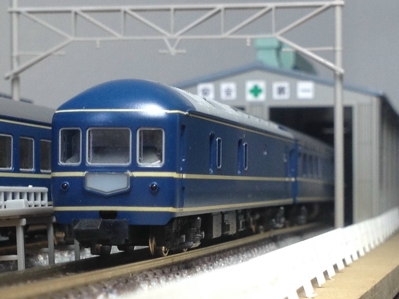 EF65 20系寝台客車　KATO。 Yahoo!オークション - KATO Nゲージ EF65 500番台 20系客車 寝台