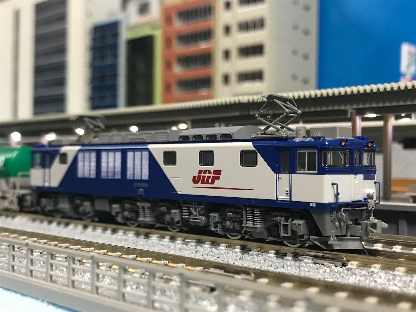 KATO EH200 ブルーサンダー量産形 - 休日の屋根裏
