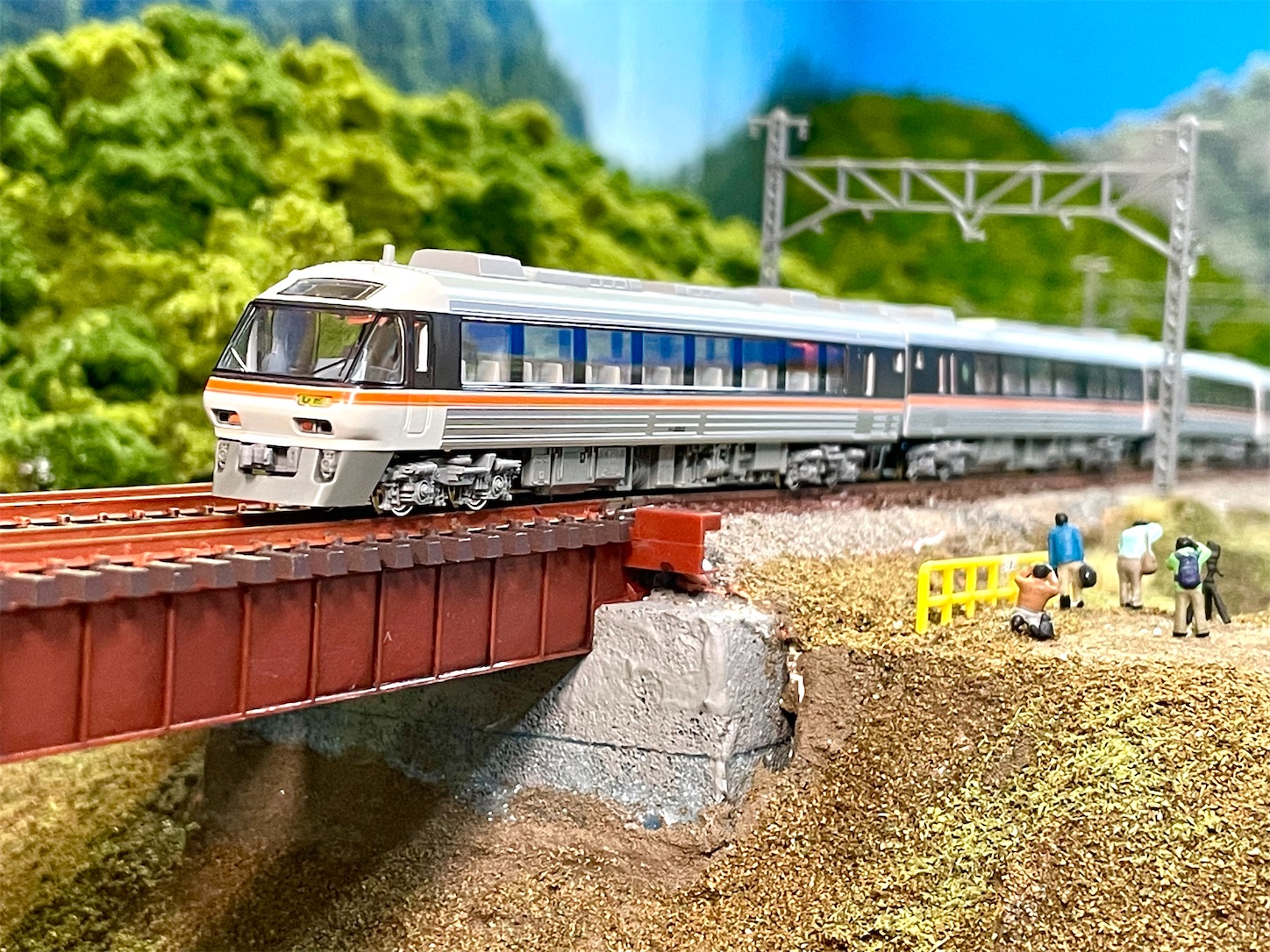 KATO キハ85系「ワイドビューひだ」 - 休日の屋根裏