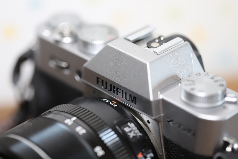 FUJIFILM X-T20 ミラーレス一眼カメラ【カメラ本体】 Amazon.co.jp: FUJIFILM ミラーレス一眼 X-T20 ボディ シルバー