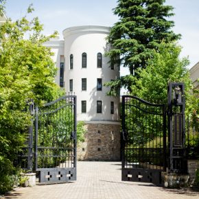 佐川急便cm 結婚式場ロケ地はどこ 和菓子ケーキの通販あるの Kininarukininaru