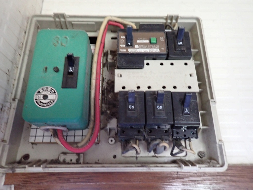 単２分電盤