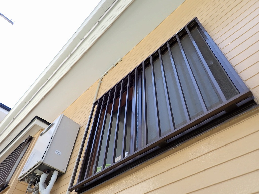 日産サクラ充電コンセント