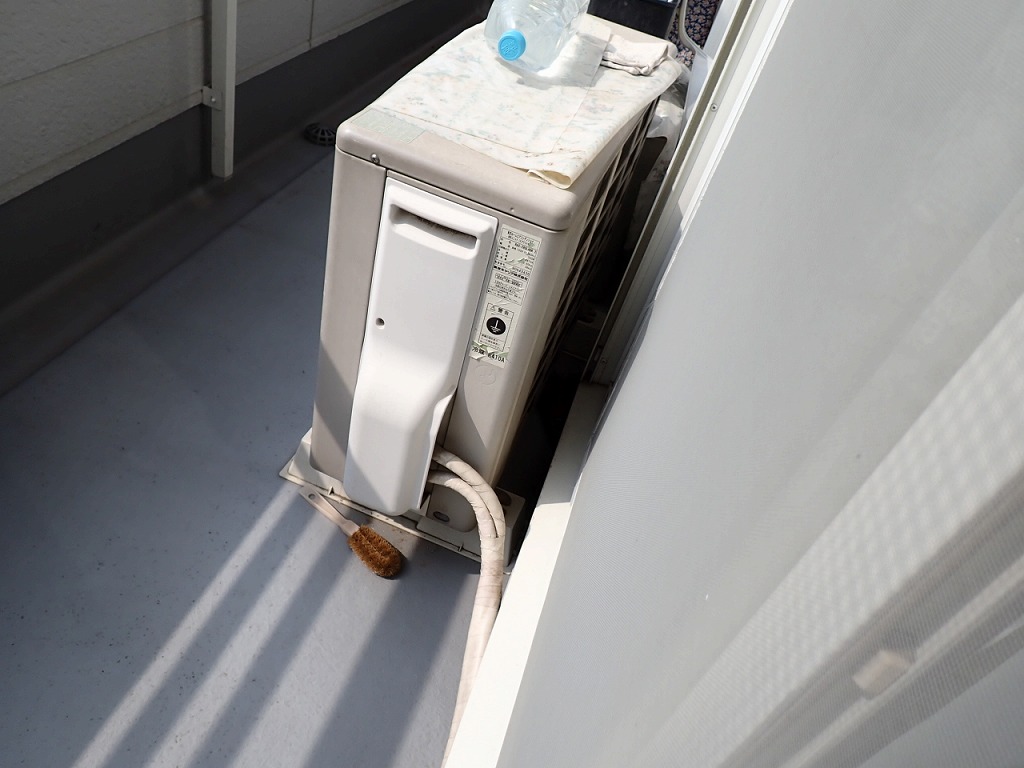エアコン室外機