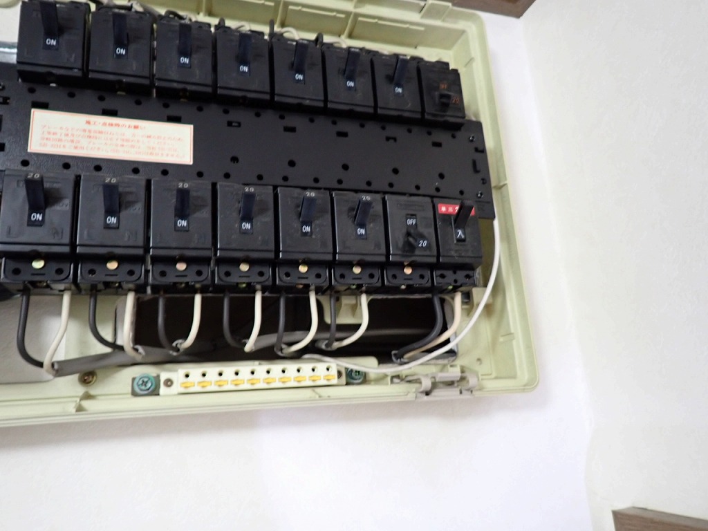 埼玉県越谷市電気工事