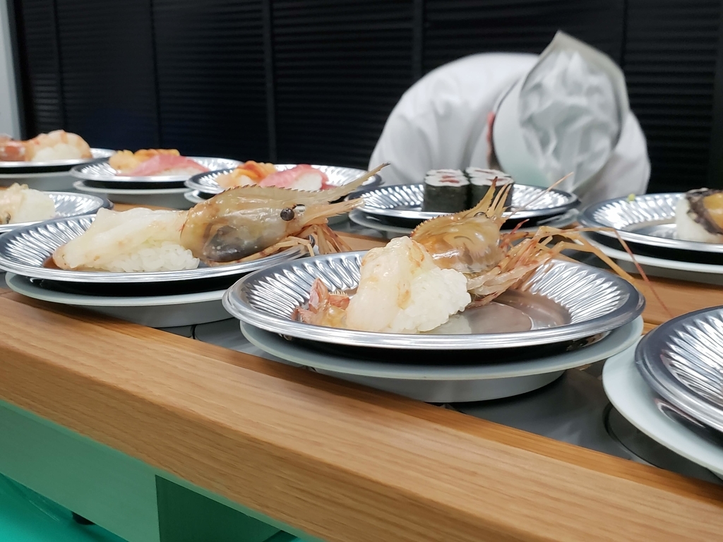 懇親会で提供された回転寿司