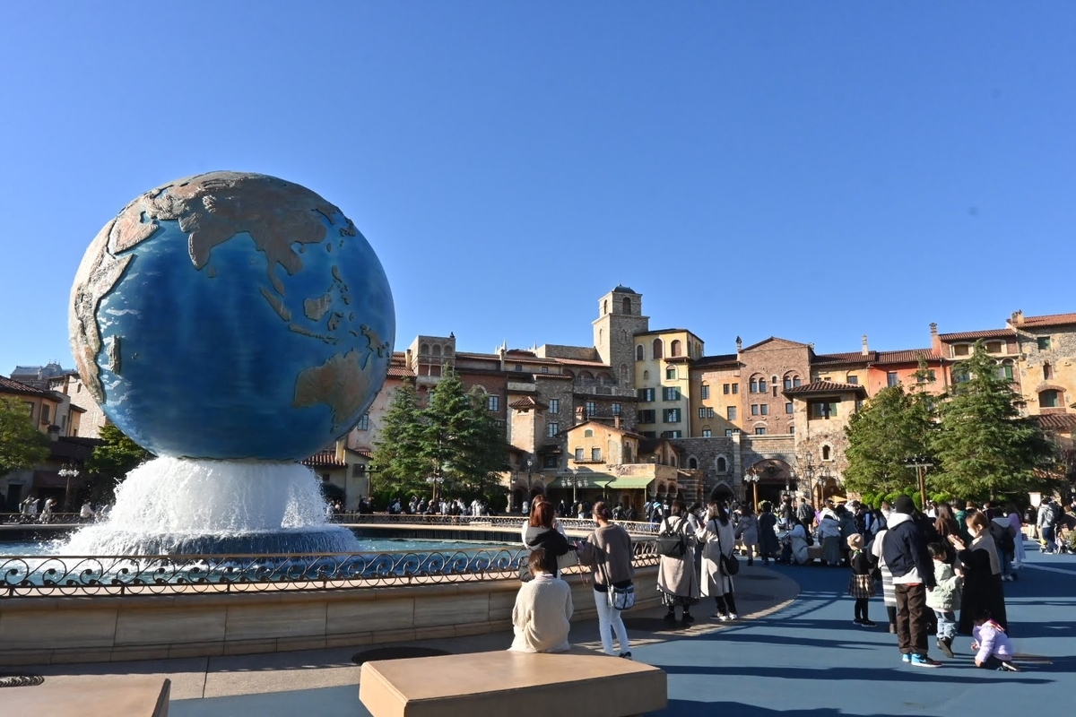 Disney - ぞう出品　ディズニー7点セット　画像2枚目参照 日曜日はまだ更地だった新エリアのマップ 今朝見たらもう完成し
