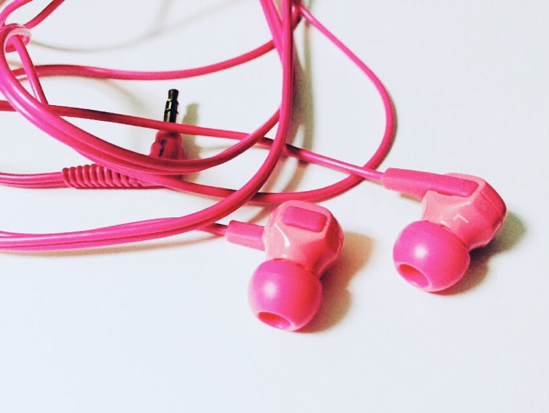 低価格で高音質 安いのにしっかり低音が響くイヤホンを紹介します ぱつかるちゃー
