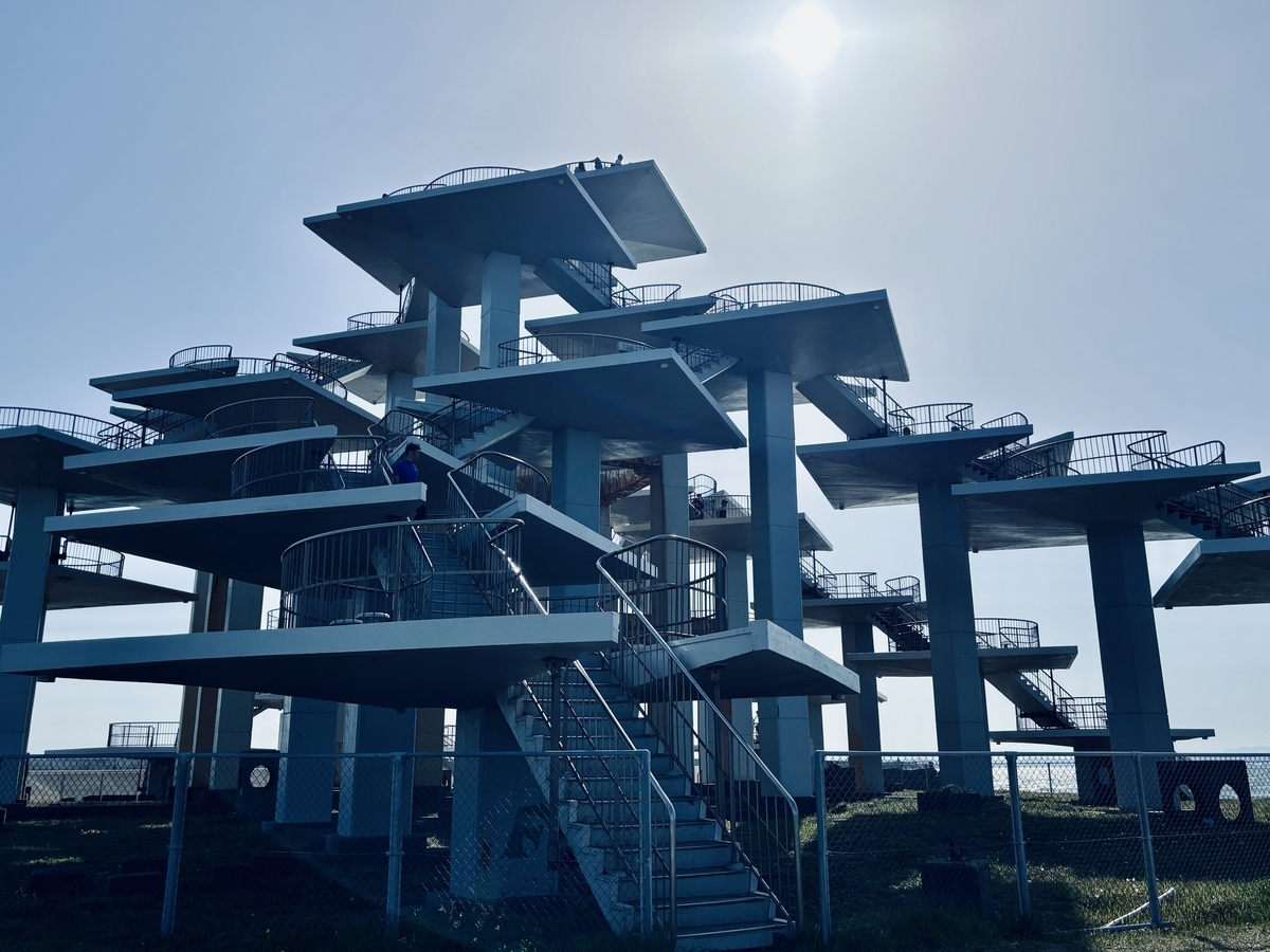 岸上 富津岬のコンクリートのジャングルジム - ひつじ泥棒2