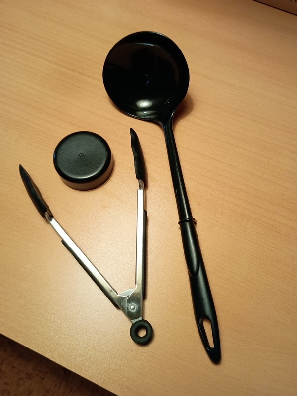 黒いプラ製品