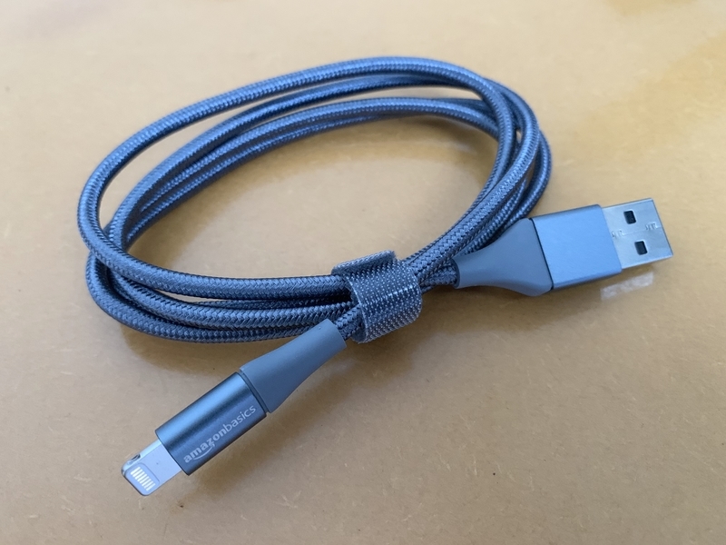 Amazonベーシック Lightningケーブル 二重高耐久ナイロン製