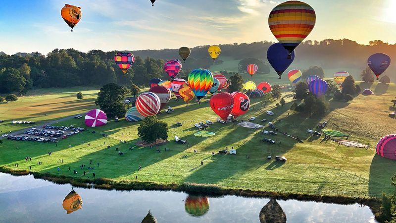 サファリパークでイギリス最大の熱気球フェスティバル Sky Safari In Longleat Uk ぷかログ