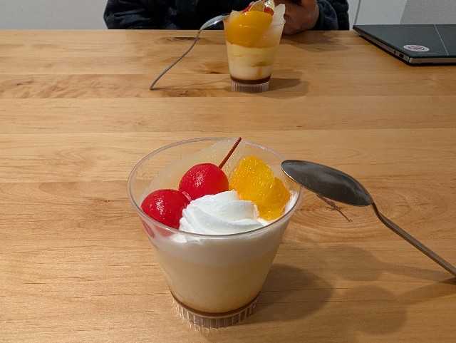 ぷりんあらもーど 成城 風月堂 プリンアラモード – Simple Life JOURNAL