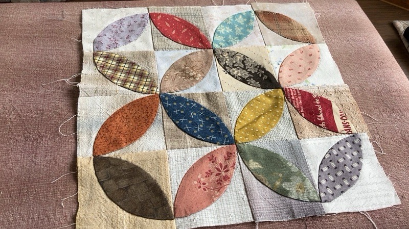 オレンジピール　パッチワークキルト　タペストリー オレンジピールキルトのハンドピーシング | Quilt Talk