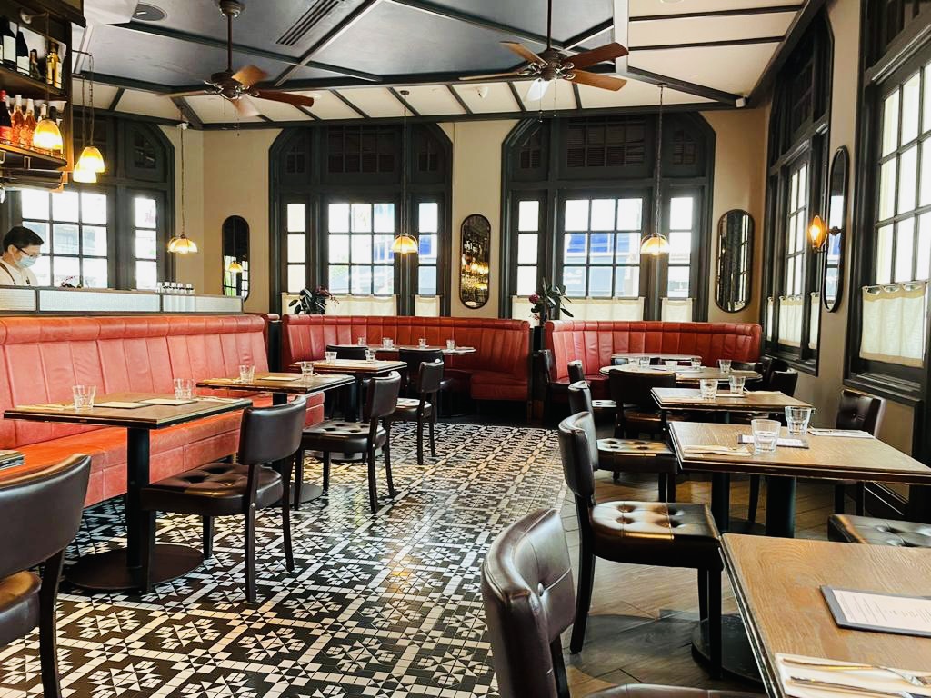 【子連れシンガポール旅行】食事⑩：ロブスターロールが絶品の「Burger and Lobster」 putritidurの日記