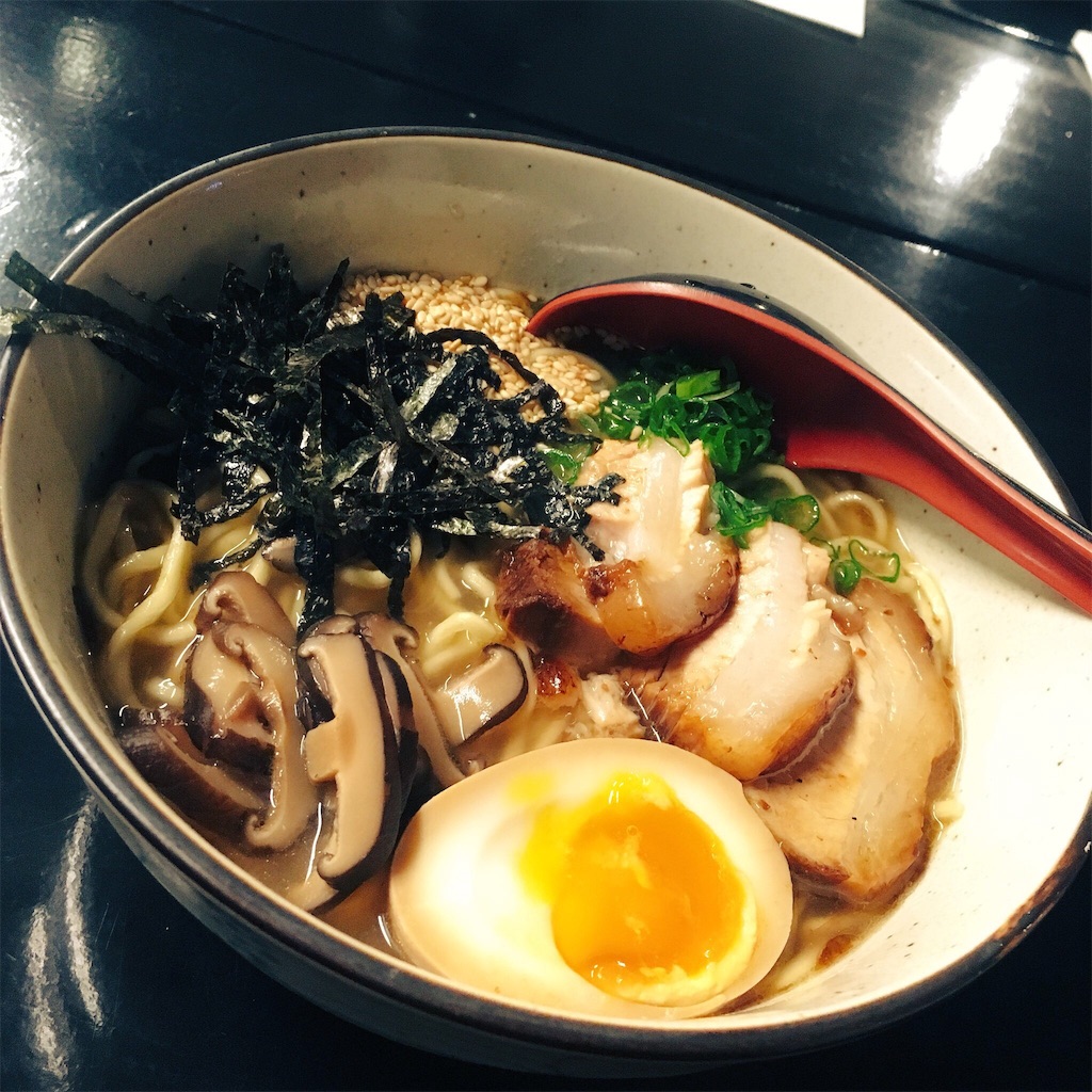 f:id:puuyaan:20180701002301j:plain ジョージア 塩ラーメン