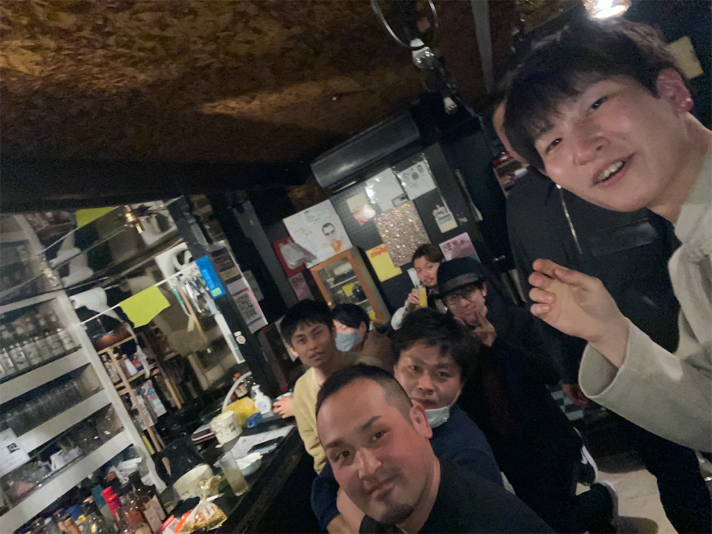 ミュージックバー 名古屋栄にある友達作りが出来るバー おしゃべりバー しげきゅん