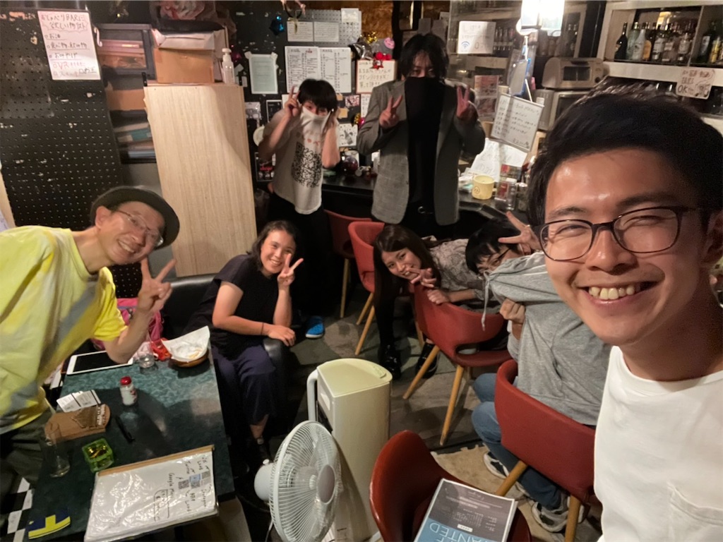 ワンピースバー 名古屋栄で友達作りができる店 おしゃべりバー しげきゅん